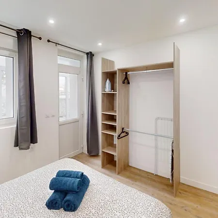 Calme Au Bord De Seine A Melun Avec Jardin Terrasses Et Vue Sur La Seine Apartment